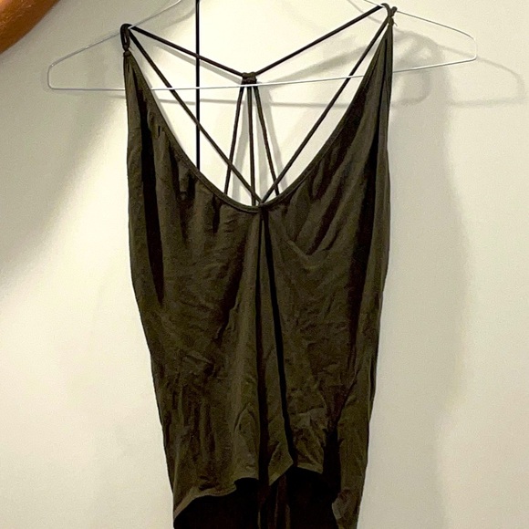 Backless/ Straps Amry Green bodysuit ✨ - Picture 2 of 5